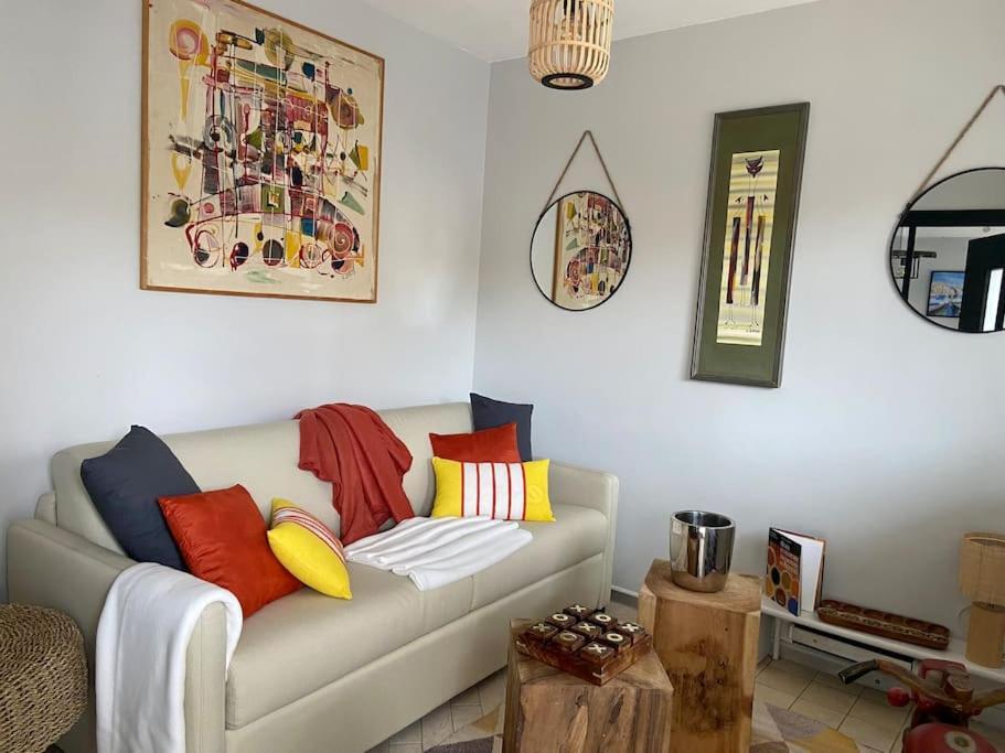 Superbe Logement Au Vallon Des Auffes Marseille Exterior photo