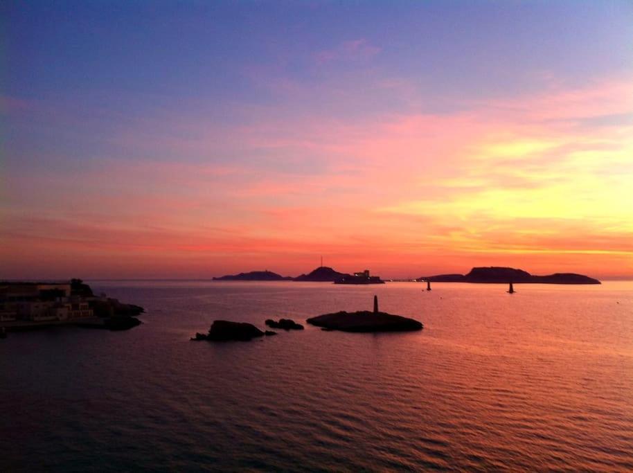 Superbe Logement Au Vallon Des Auffes Marseille Exterior photo